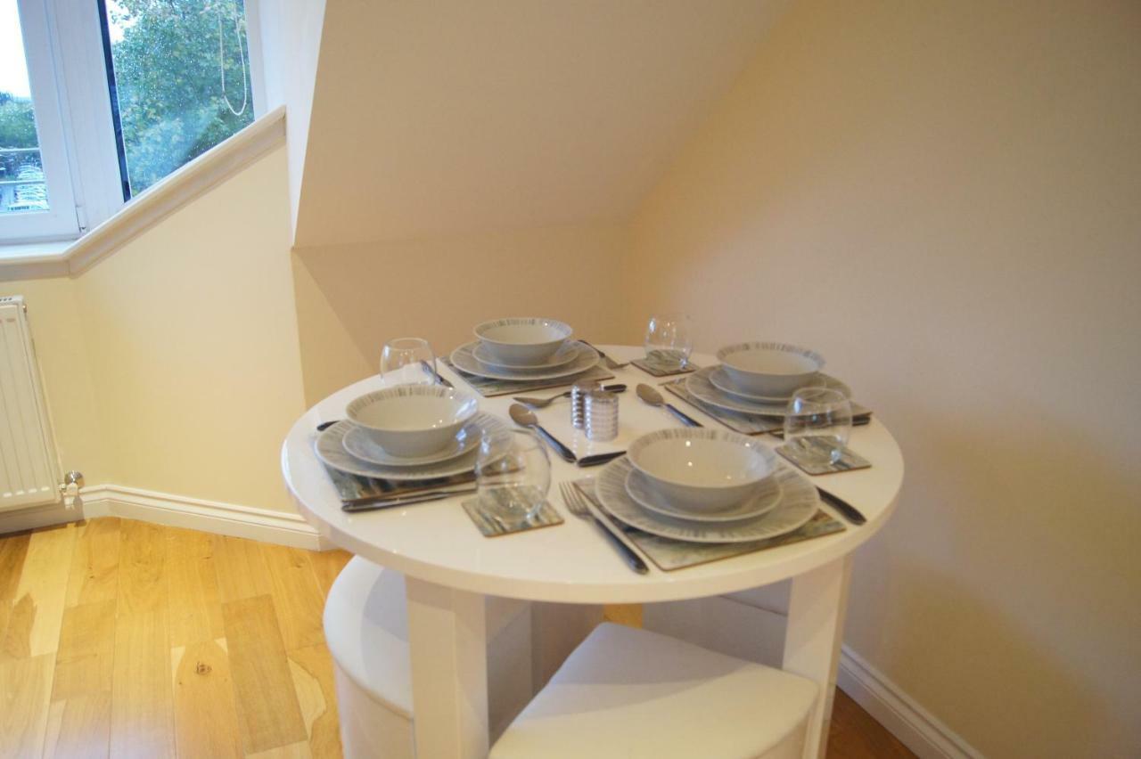 Modern, Cosy Apartment In Bearsden With Private Parking Γλασκώβη Εξωτερικό φωτογραφία