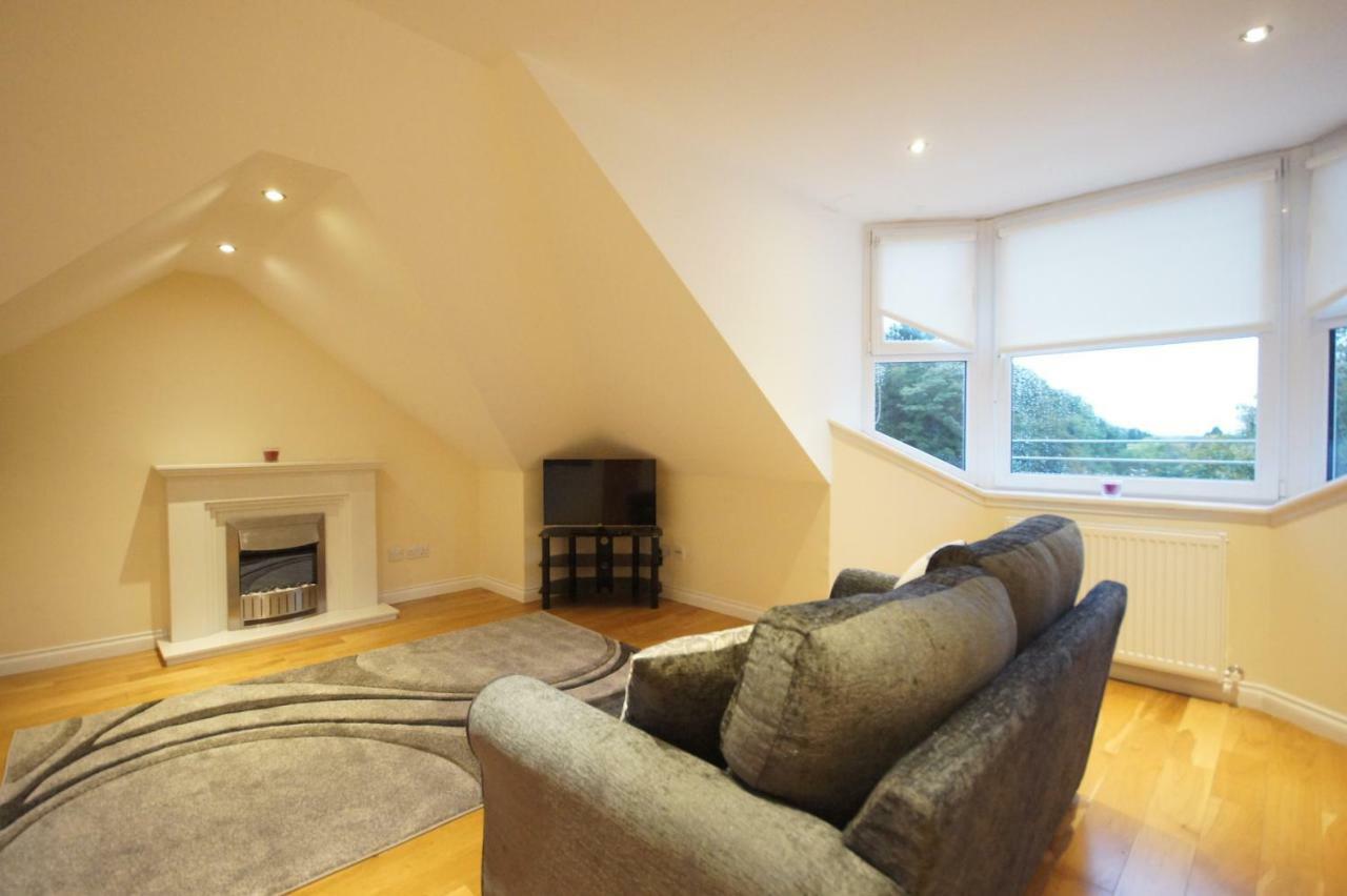 Modern, Cosy Apartment In Bearsden With Private Parking Γλασκώβη Εξωτερικό φωτογραφία